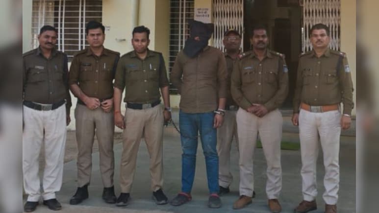 पत्नी ही निकली पति की कातिल! प्रेमी के साथ रची खौफनाक साजिश, हत्या कर शव को हाईवे किनारे फेंका&nbsp;