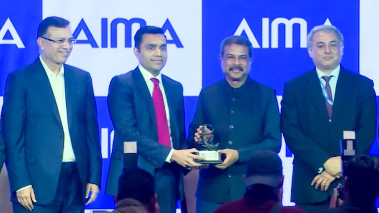 AIMA अवॉर्ड्स 2026: करण अदाणी बने 'बिजनेस लीडर ऑफ द ईयर', कर्मचारियों को समर्पित किया पुरस्कार