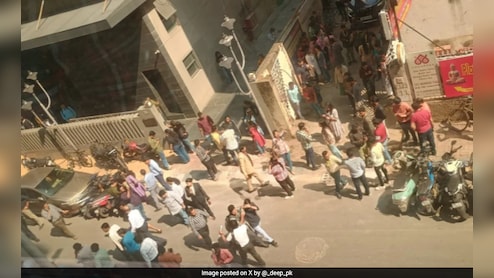 Strong Earthquake Tremors Felt In Kolkata, Offices Evacuated