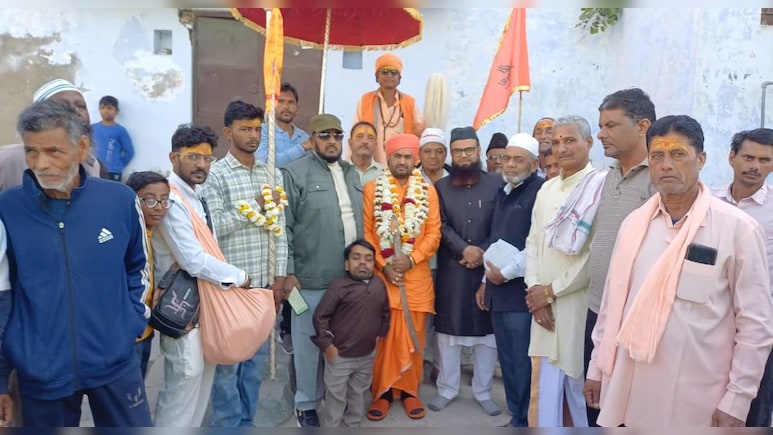 महाश&zwj;िवरात्र&zwj;ि पर डीडवाना में सांप्रदायिक सौहार्द की अनूठी परंपरा, मुस्&zwj;ल&zwj;िमों ने नाथ महंत का किया स्&zwj;वागत&nbsp;