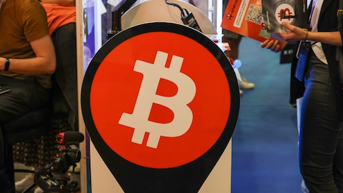 Bitcoin Slides Below $67,000 as Crypto Diverges From Stocks