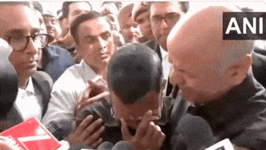 मैं भ्रष्ट नहीं, कट्टर ईमानदार.. कोर्ट से बरी होते ही फफक-फफककर रो पड़े केजरीवाल, Video