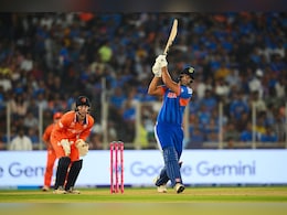 IND vs NED: 6 छक्के, 4 चौके, 212.90 का स्ट्राइक रेट...शिवम दुबे का आया तूफान, 25 गेंदों में ठोकी फिफ्टी