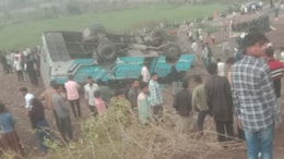 राजस्थान में भीषण सड़क हादसा, बारातियों से भरी बस पलटी... 3 की मौके पर मौत, 35 घायल
