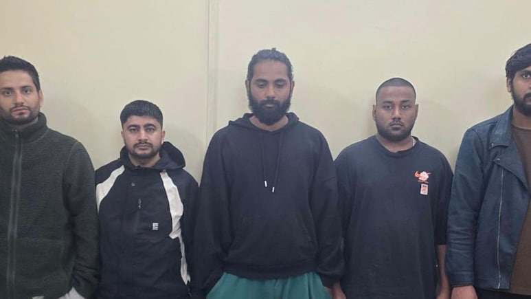 STF का ऐक्शन,नोएडा की स्कूलों को धमकी देने वाले पकड़े गए,USA-बांग्लादेश से जुड़ा ईमेल का लिंक