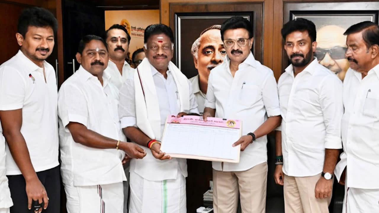 Paneerselvam Joins DMK, Says AIADMK Has Turned Autocratic Under EPS