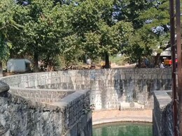 Beed News बीडचं 'स्पेस सेंटर'! 500 वर्षांपूर्वीच्या विहिरीत दडलंय पृथ्वी-चंद्राचं अंतर; समजून घ्या सर्व प्रकार