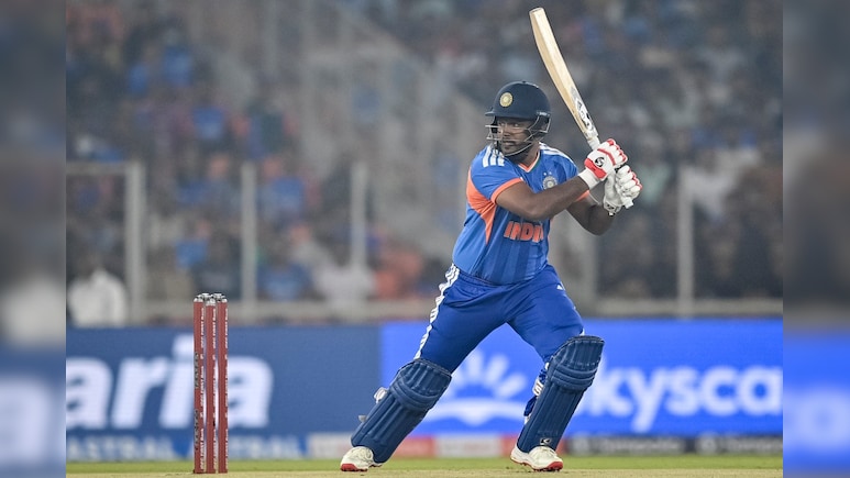 Sanju Samson: &lsquo;क्रीज पर शांत रहना देखना बहुत अच्छा था&rsquo;, संजू की बल्लेबाजी पर दिग्गज सचिन का बड़ा बयान, युवराज-पठान समेत इन स्टार खिलाड़ियों ने की तारीफ