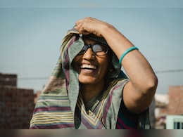 जाती हुई ठंड में अक्&zwj;सर स्&zwj;वेटर उतार देते हैं लोग, फिर हो जाते हैं बीमार, इस मौसम में कैसे रखें सेहत का ख्&zwj;याल