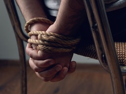 Jalgaon Crime: 'राजस्थानवरुन पार्सल आलंय..' एका कॉलने मामा- भाचा अडकले, डांबून ठेवत भयंकर केलं