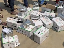 Fearing Defeat, Telangana Congress Candidate Asks Voters To Return 'Gifts'