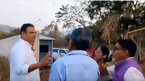 Rahul Narvekar: संतप्त शेतकऱ्यांसमोर राहुल नार्वेकरांनी पळ काढला; Video Viral! वाचा काय आहे प्रकरण?