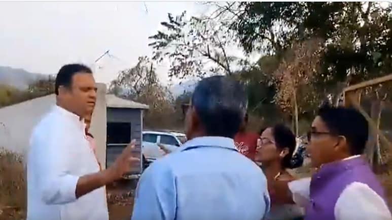 Rahul Narvekar: संतप्त शेतकऱ्यांसमोर राहुल नार्वेकरांनी पळ काढला; Video Viral! वाचा काय आहे प्रकरण?