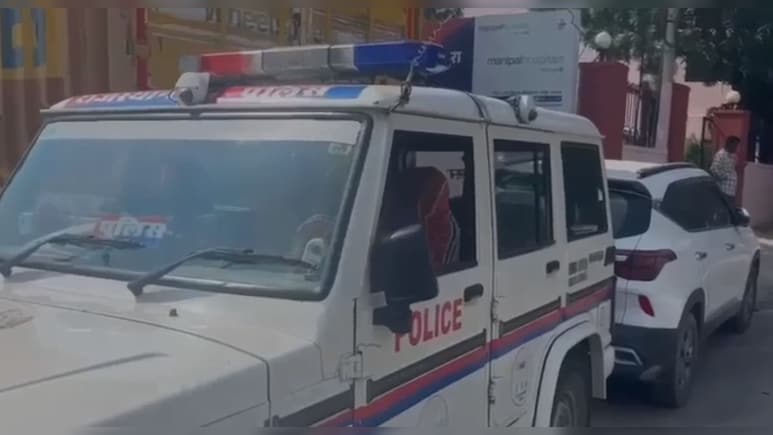 जयपुर से 2 जापानी टूर&zwj;िस्&zwj;ट लापता, रेस्&zwj;टोरेंट गए फ&zwj;िर वापस नहीं लौटे; टैक्सी ड्राइवर करता रहा इंतजार