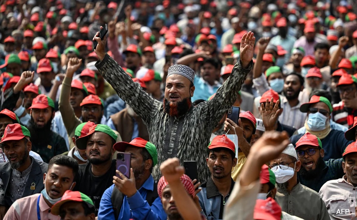 70% Bangladeshis Voted 'Yes' To July Charter. What Does It Mean?