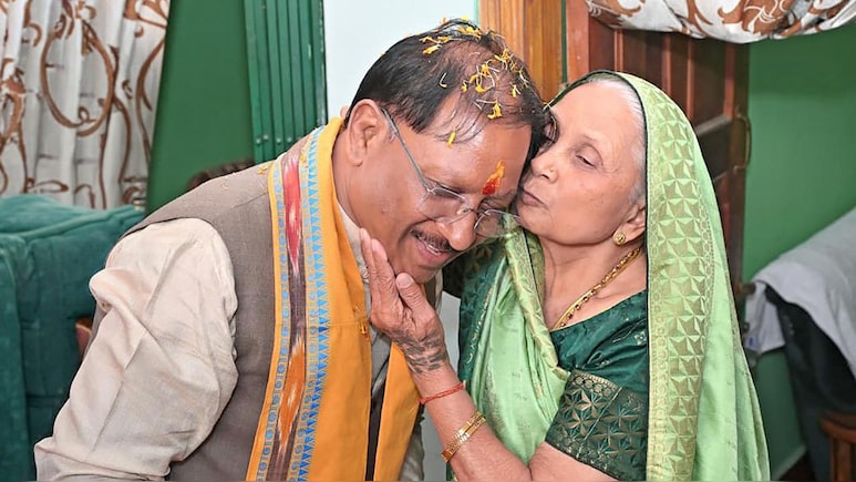 CM Vishnu Deo Sai: 62वें जन्मदिन पर साय ने खोला दिल का राज, लिखा-मां का आशीर्वाद सबसे बड़ा तोहफा