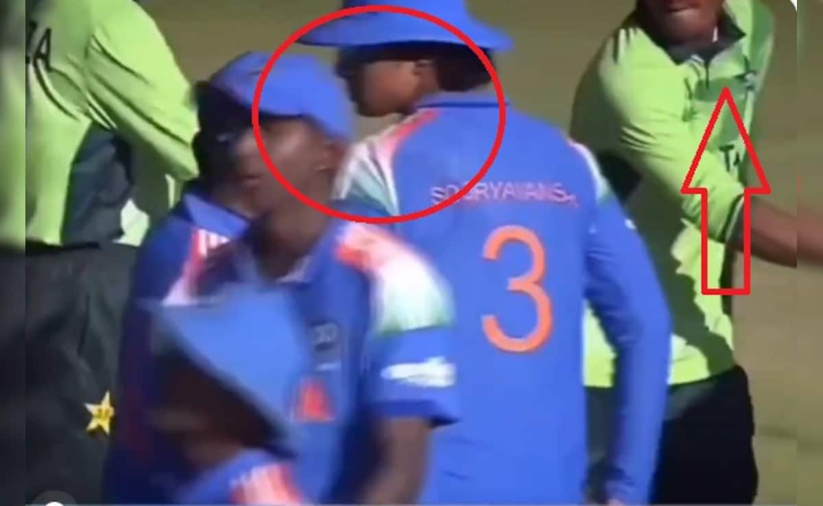 IND19 vs PAK19: पाक खिलाड़ी चाह रहा था हाथ मिलाने लेकिन वैभव सूर्यवंशी ने ऐसे मुंह मोड़ लिया, Video