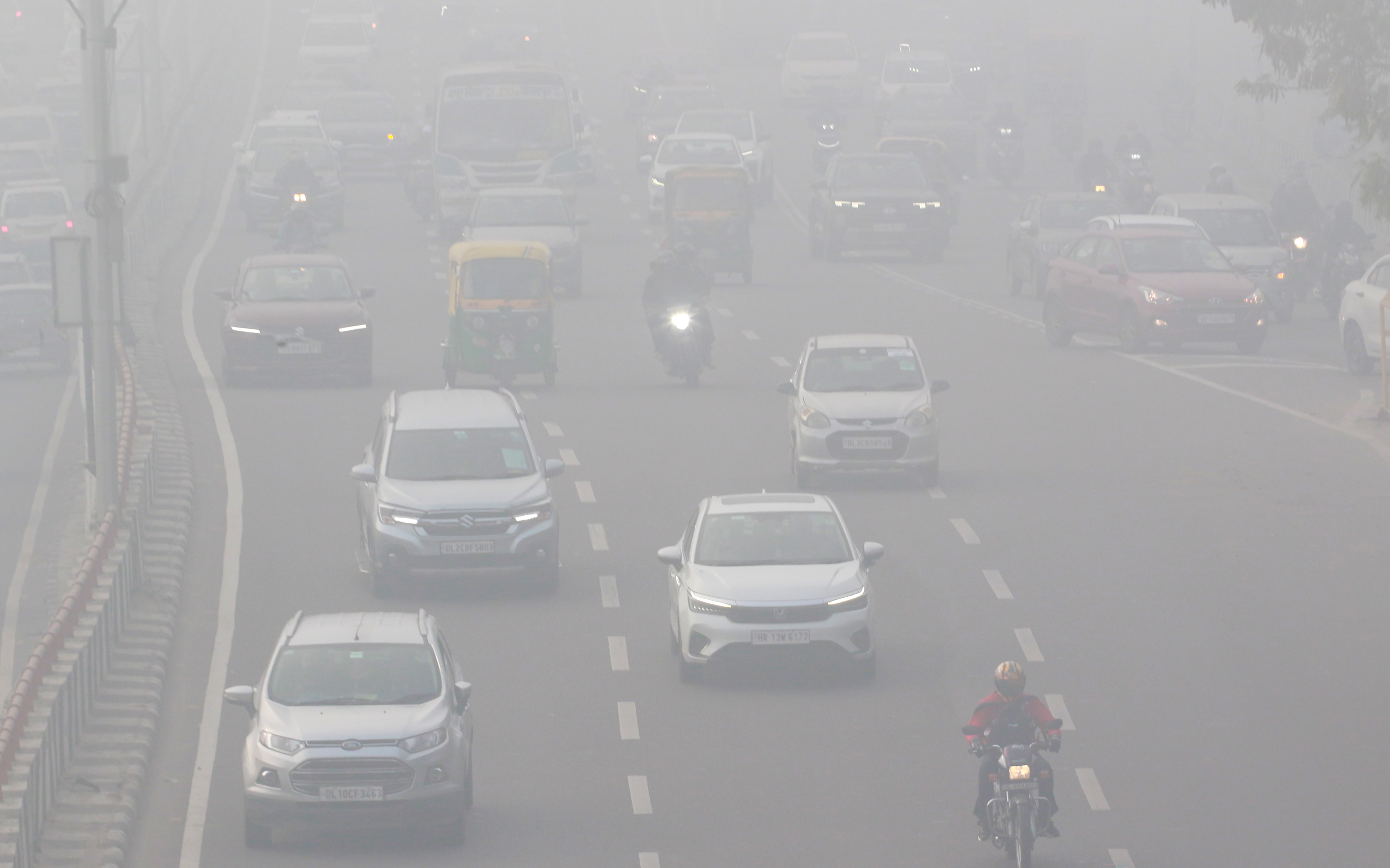 दिल्ली NCR में खिलेगी धूप? उत्तराखंड और हिमाचल में बारिश-बर्फबारी, जानें 1 हफ्ते का वेदर अपडेट