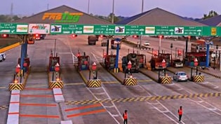 टोल प्लाजा पर तुरंत कटेगा इन गाड़ियों का चालान, आपकी गाड़ी भी तो लिस्ट में नहीं है? यहां कर लें चेक