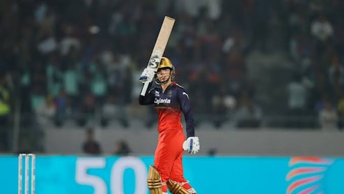 WPL 2026 Final : EE Sala Cup Namdu! स्मृती मंधनाच्या तडाख्यामुळे RCB चॅम्पियन! दिल्लीची सलग चौथ्यांदा निराशा