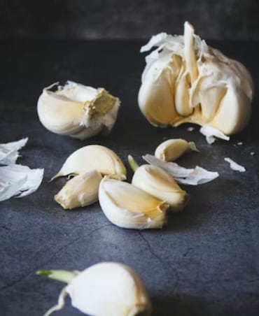 Side Effects Of Eating Raw Garlic In The Morning