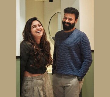 VIDEO: "बायकोलाच विसरलास!" अभिनेत्री बायकोसोबत नवऱ्याने काय केलं? भन्नाट किस्सा कॅमेऱ्यात कैद