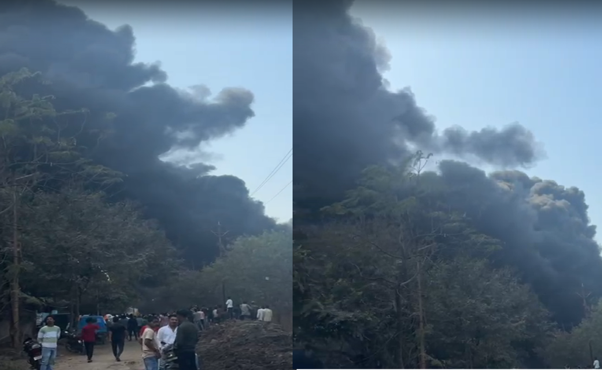 Raipur Factory Fire: रायपुर की फैक्ट्री में भीषण आग, आसमान में छाया धुंआ, जांच जारी