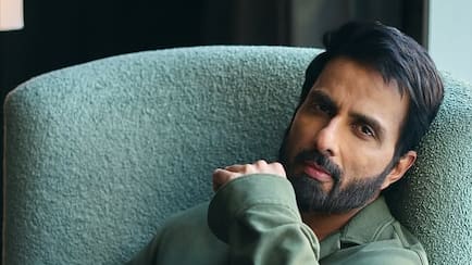 Sonu Sood Takes A Jibe At People Queuing Up To Buy iPhone 18 In India