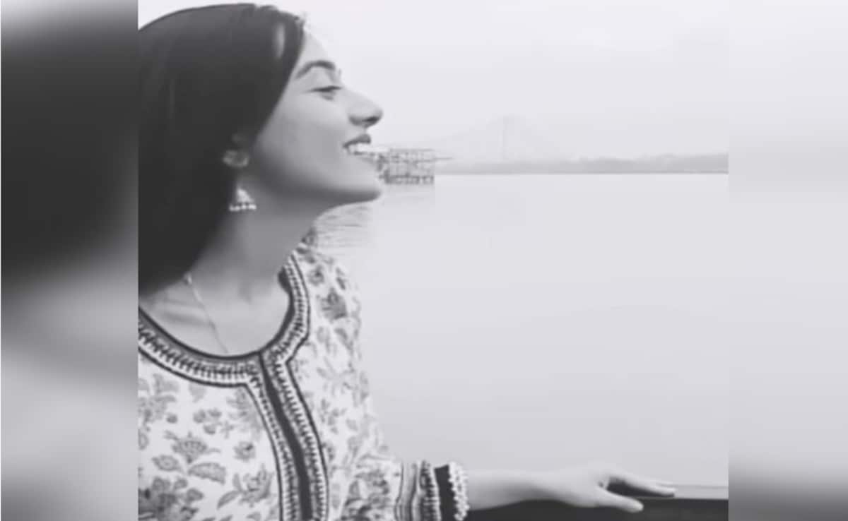 Madhubala Birth Anniversary: अमृता राव ने हावड़ा ब्रिज पर रिक्रिएट किया मधुबाला का आइकॉनिक सॉन्ग 'आइए मेहरबान'