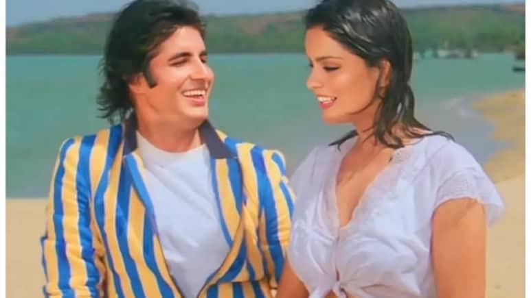 'बेतुका रोमांस...', जीनत अमान ने अपनी फिल्मों के पुराने सीन को दोबारा देखने के बाद बताया टॉक्सिक,  ज्यादातर बॉलीवुड फिल्में जुनूनी