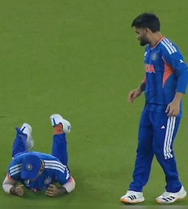 Suryakumar Yadav Fumes At Rinku Singh After Surviving Major Injury Scare Against Netherlands - Video