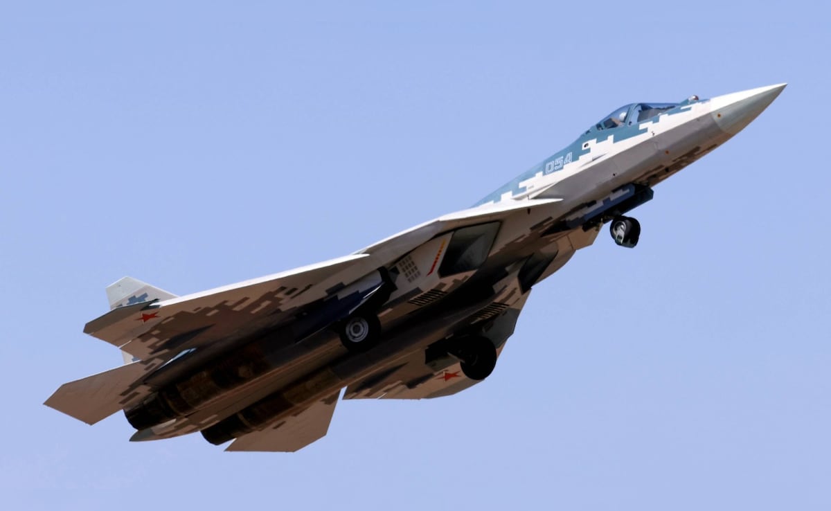 हवा में 'गायब' होने वाले रूस के घातक 5th जेनरेशन Su-57 पर भारत की नजर! चीन-पाक की बढ़ेगी टेंशन