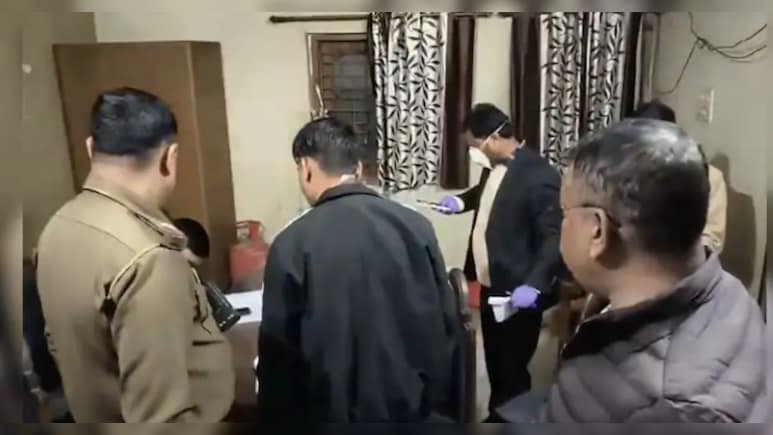 मां हाईकोर्ट की वकील, बेटा CA, डिप्रेशन में 4 दिन से घर में बंद था पूरा परिवार... रांची में सुसाइड की ये घटना हिला देगी