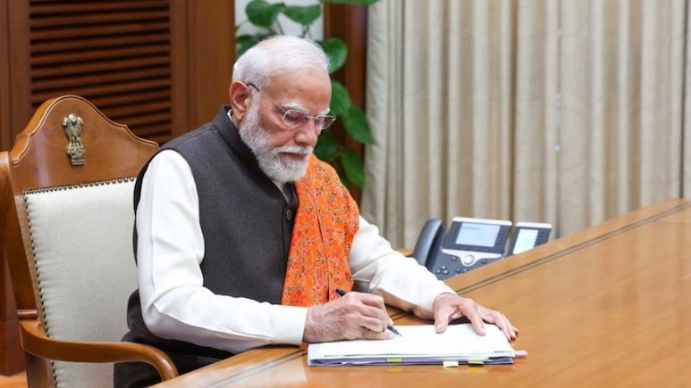 सेवा तीर्थ में पहली कैबिनेट बैठक, 'नागरिक देवो भव' के संकल्प के साथ मोदी सरकार की नई शुरुआत