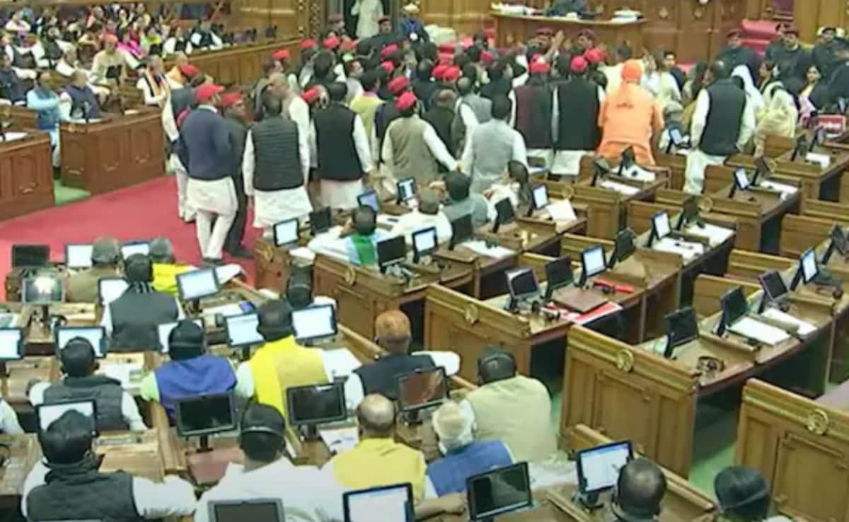 UP में अधिकारियों को उठाना ही होगा विधायकों का फोन, शिकायत के बाद विधानसभा स्पीकर भी नाराज