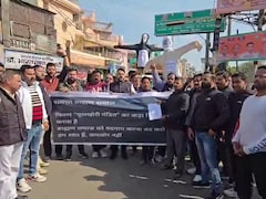 विवादों के घेरे में 'घूसखोर पंडत': ब्राह्मण समाज का फूटा गुस्सा, सड़क से लेकर अदालत तक छिड़ी जंग