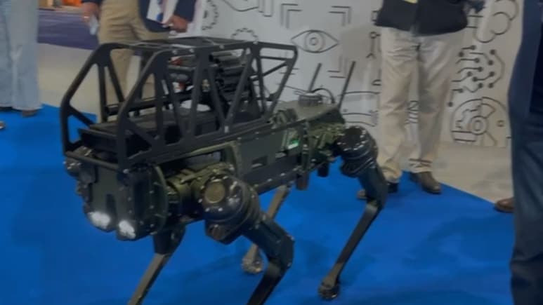 AI Impact Summit: चीन के रोबोडॉग पर भारी भारत का Robo Mule, बिना रुके चार घंटे, जंगल और पहाड़ पर 15 KG लेकर चलता है