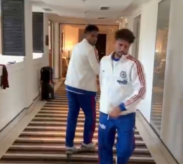 VIDEO: सूर्या से गुस्सा हैं कुलदीप यादव? 'चाइनामैन' स्पिनर ने PAK के खिलाफ टपकाया था आसान कैच