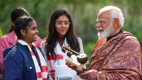 परीक्षा पे चर्चा: बोर्ड परीक्षाओं से पहले छात्रों की हर उलझन सुलझा देंगे पीएम मोदी के ये 10 टिप्स