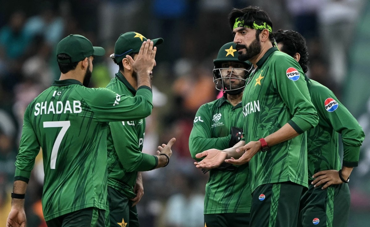 T20 World Cup: Sahibzada Farhan Ton, Bowlers Lift Pakistan Into Super Eight