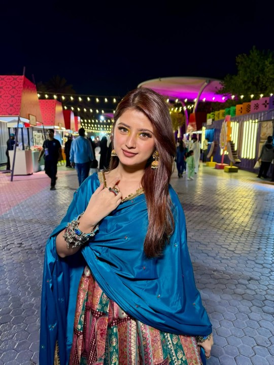 Arishfa Khan Slays This Elegant Desi Moment