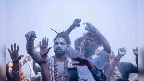 वाराणसी में मणिकर्णिका घाट पर मसान होली पर लगेगी रोक? जानिए क्यों हो रहा है विरोध