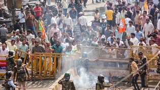 कहीं चले पत्थर तो कहीं फिंके अंडे-टमाटर, कांग्रेस के खिलाफ BJP ने कहां-कहां किया प्रोटेस्ट, देखें