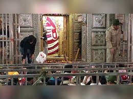 खाटूश्&zwj;यामजी का सजने लगा दरबार, उड़ने लगे रंग और अबीर-गुलाल&nbsp;