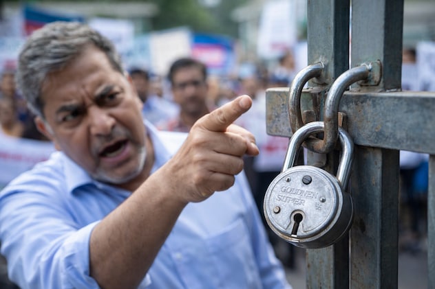 छत्तीसगढ़ में वार्षिक परीक्षा को लेकर नए आदेश पर बवाल, प्राइवेट स्कूलों ने दी तालाबंदी की चेतावनी