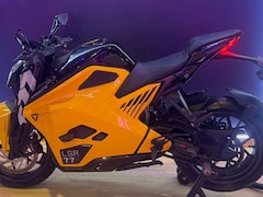 भारत की सबसे तेज इलेक्ट्रिक बाइक, फाइटर जेट जैसा डिज़ाइन, 323km की रेंज और एक्सीडेंट से पहले देती है अलर्ट