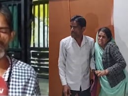 विधवा पेंशन बंद, भूखी-प्यासी मां को लेकर कलेक्टर दफ्तर पहुंचा बेटा... &lsquo;सरकारी सिस्टम&rsquo; को जमकर सुनाया