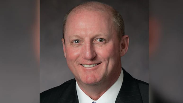 Berkshire Hathaway's Operating Profit Falls On Insurance Underwriting