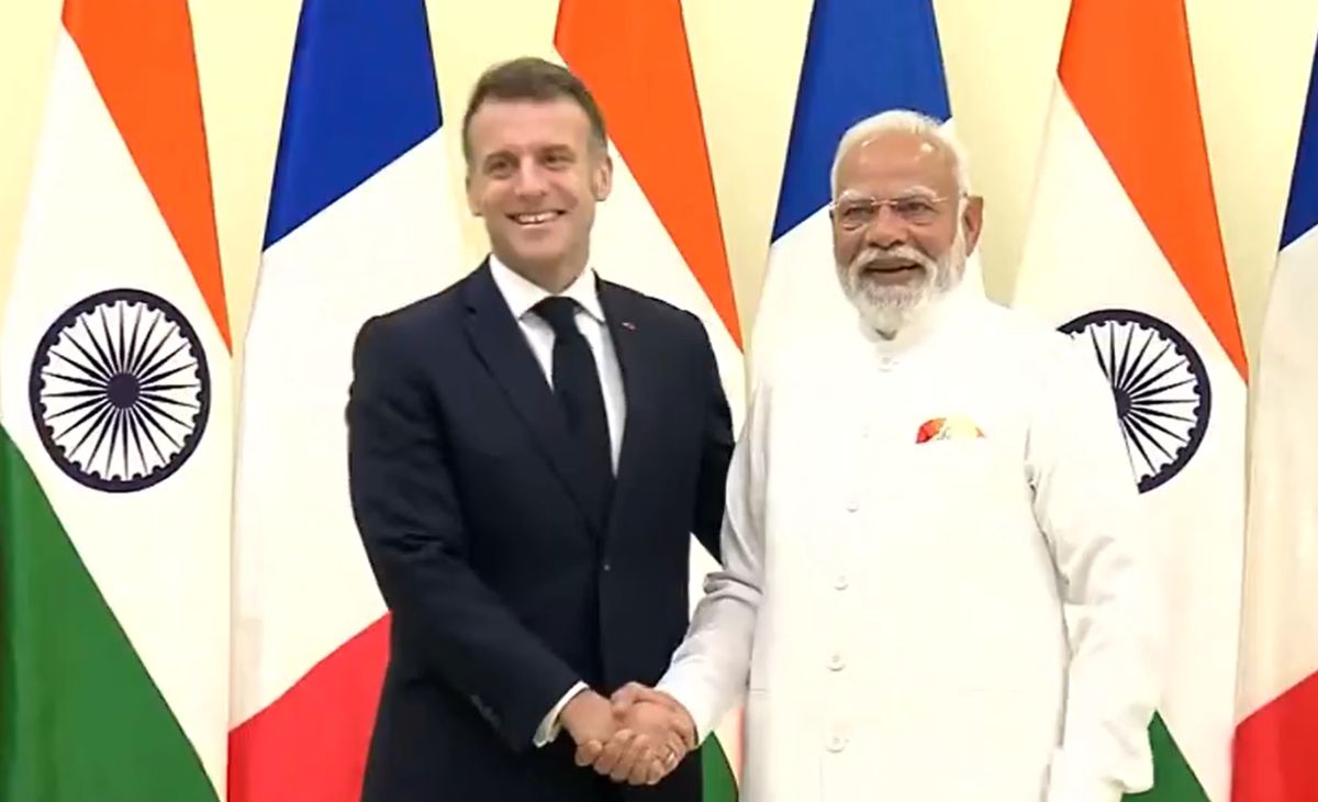 मुंबई में इमैनुएल मैक्रों से मिले PM मोदी, दोनों नेता भारत-फ्रांस इनोवेशन ईयर का करेंगे उद्घाटन