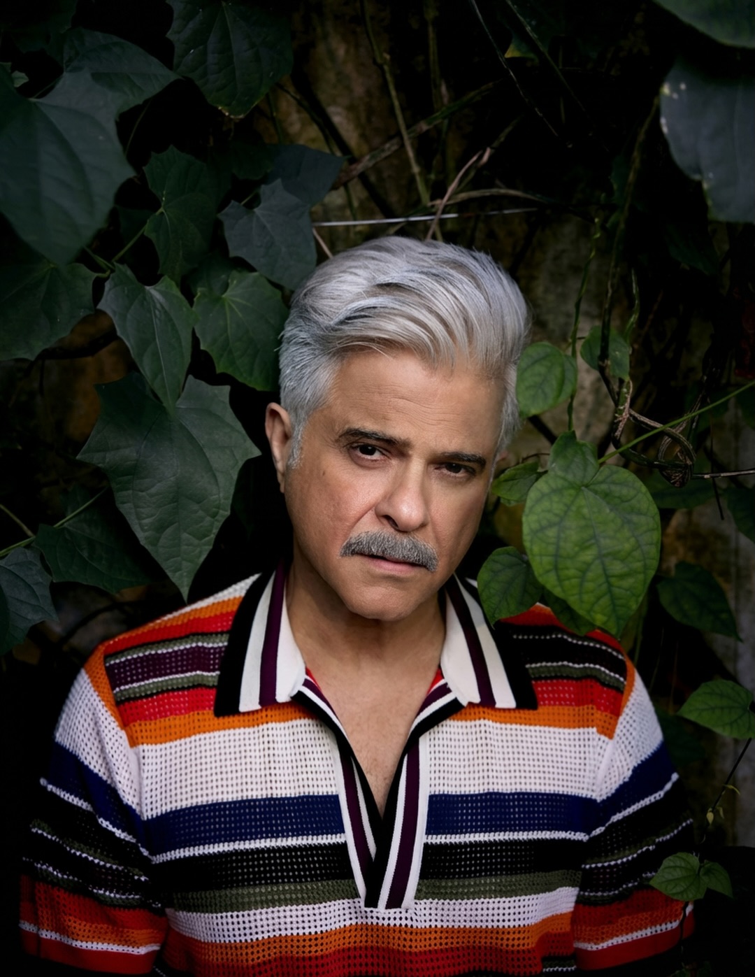 Anil Kapoor Hints At A New Project With His Silver Fox Makeover, Internet Asks, "<i>King Wala</i> Look?"